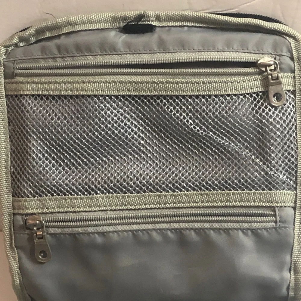 Black Leather Portable DVD Player Zipper Case